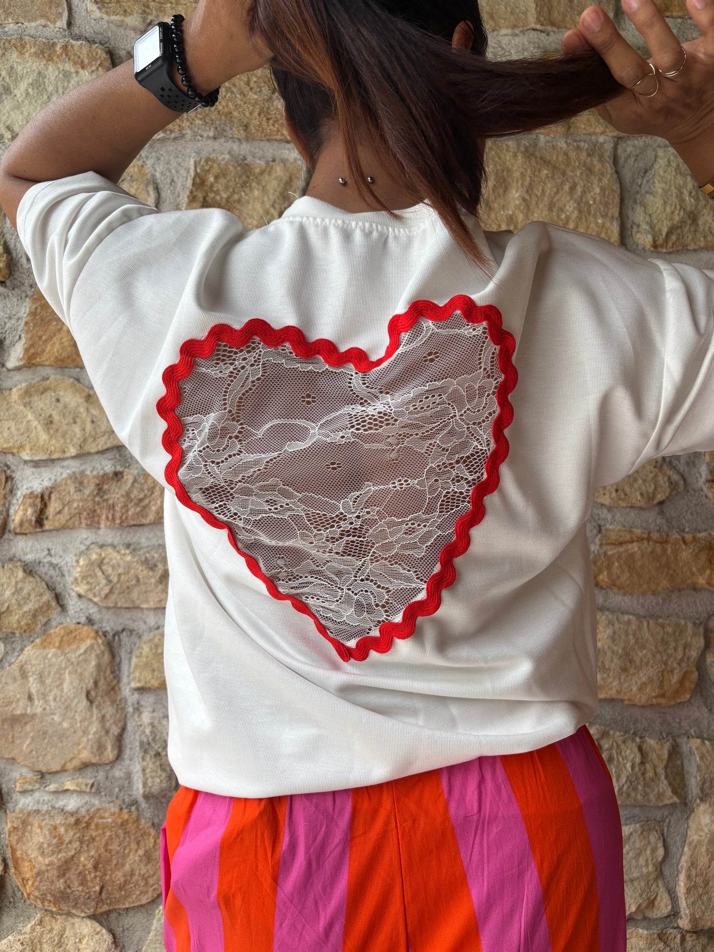 Tee-Shirt Blanc Cœur Dentelle Rouge